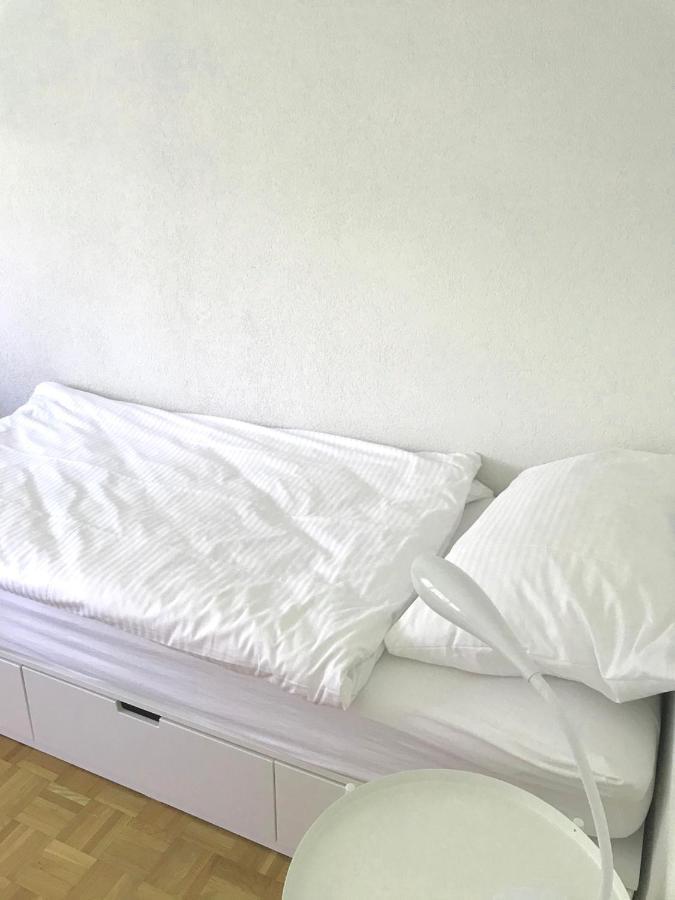 Charmantes Apartment Берн Екстер'єр фото