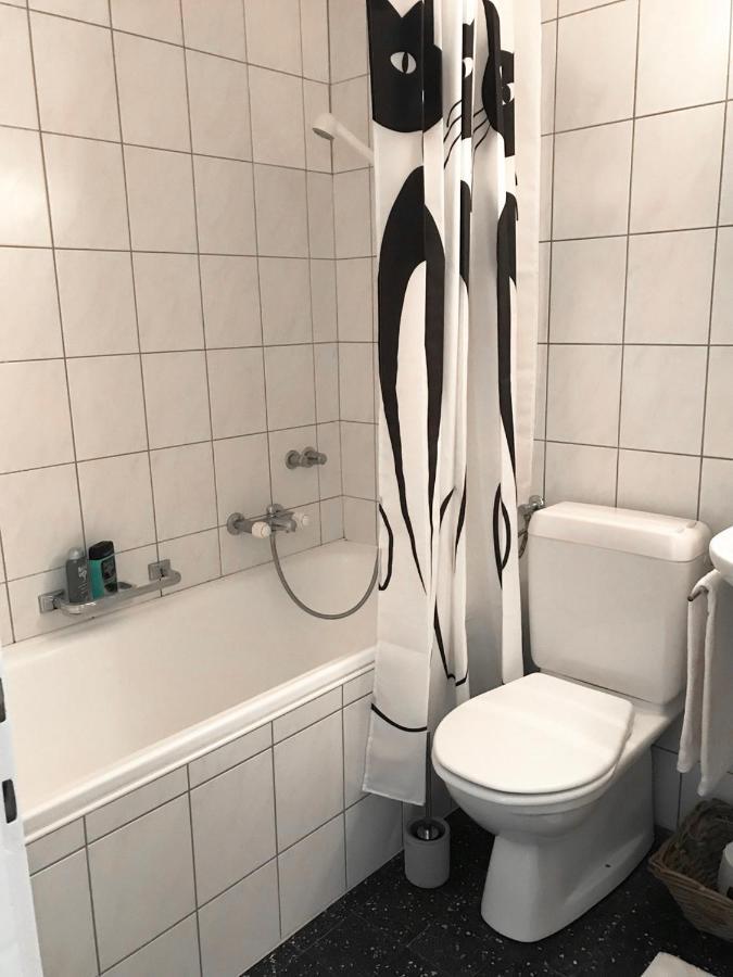 Charmantes Apartment Берн Екстер'єр фото